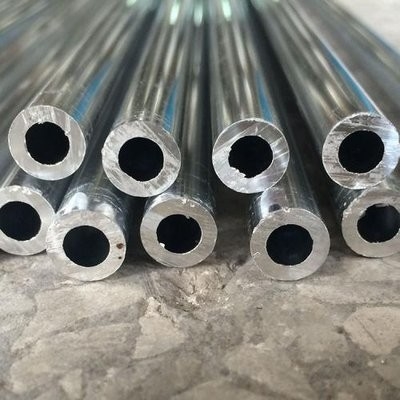 ASTM 1050 1060 لوله آلیاژ آلومینیوم پرداخت شده بدون درز برای اتومبیل